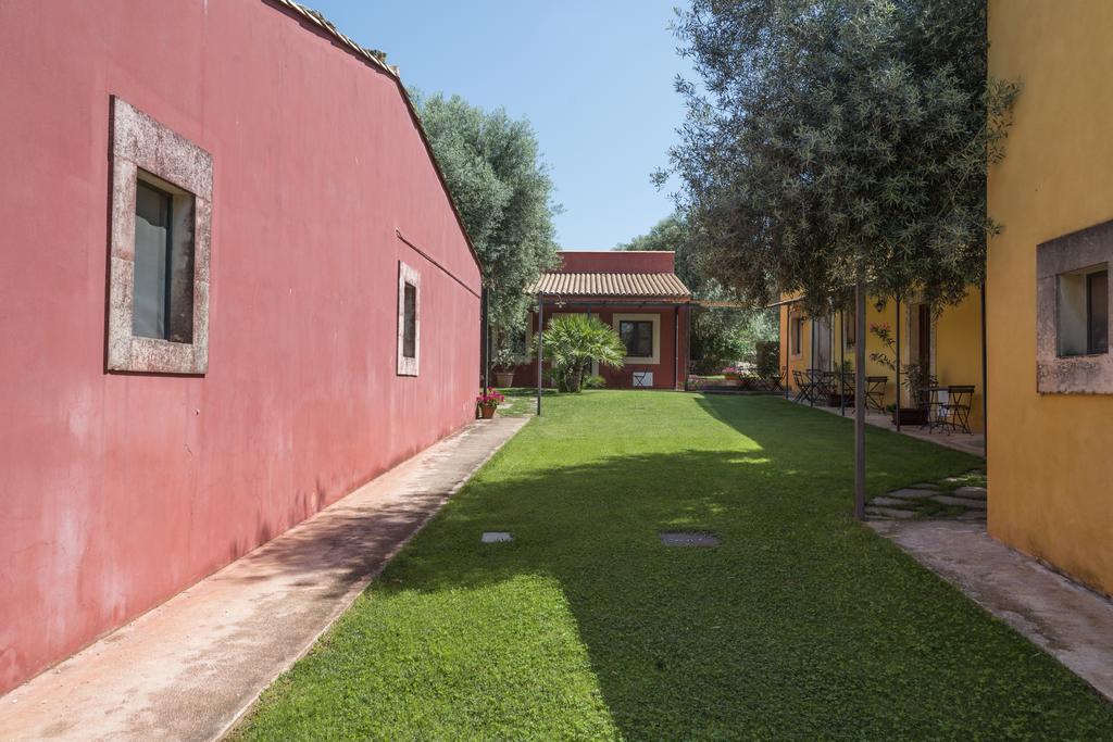 Agriturismo Borgo Degli Ulivi Canicattini Bagni Dış mekan fotoğraf